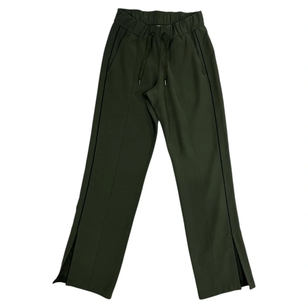 Lululemon On the Right Track Pant size 2 in Dark Olive / Black
